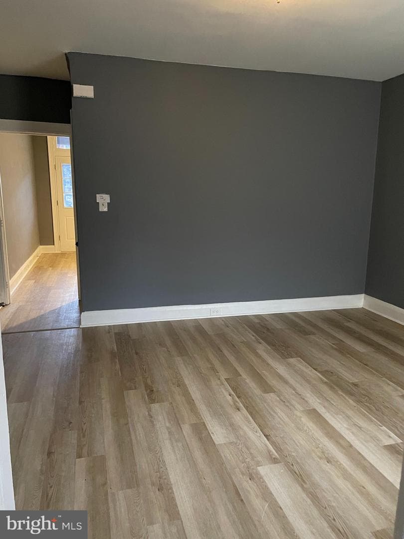 3211 Chesterfield Avenue photo 8
