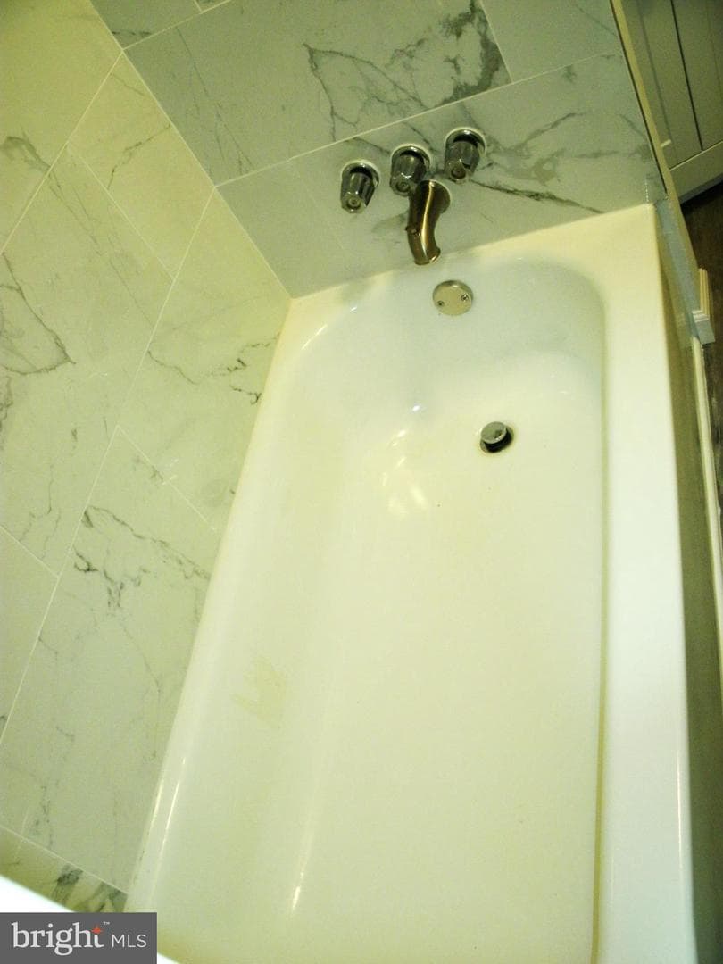 2039 E 31st Street photo 16