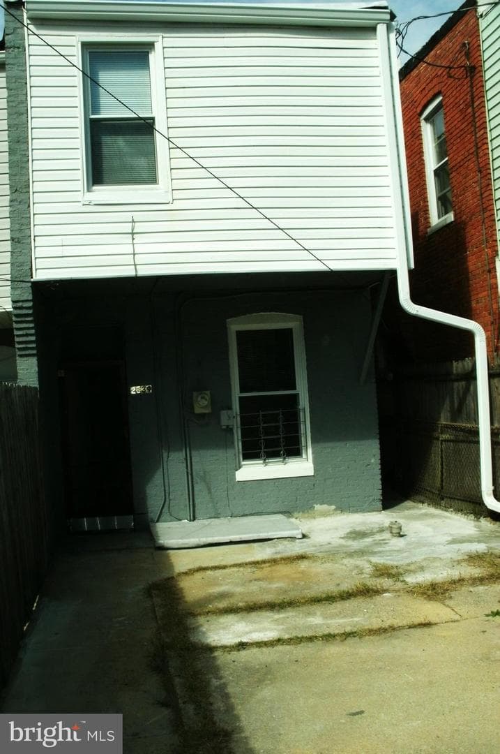2039 E 31st Street photo 18