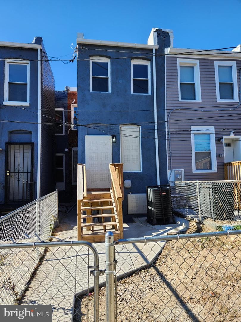 1805 N Smallwood Street photo 18