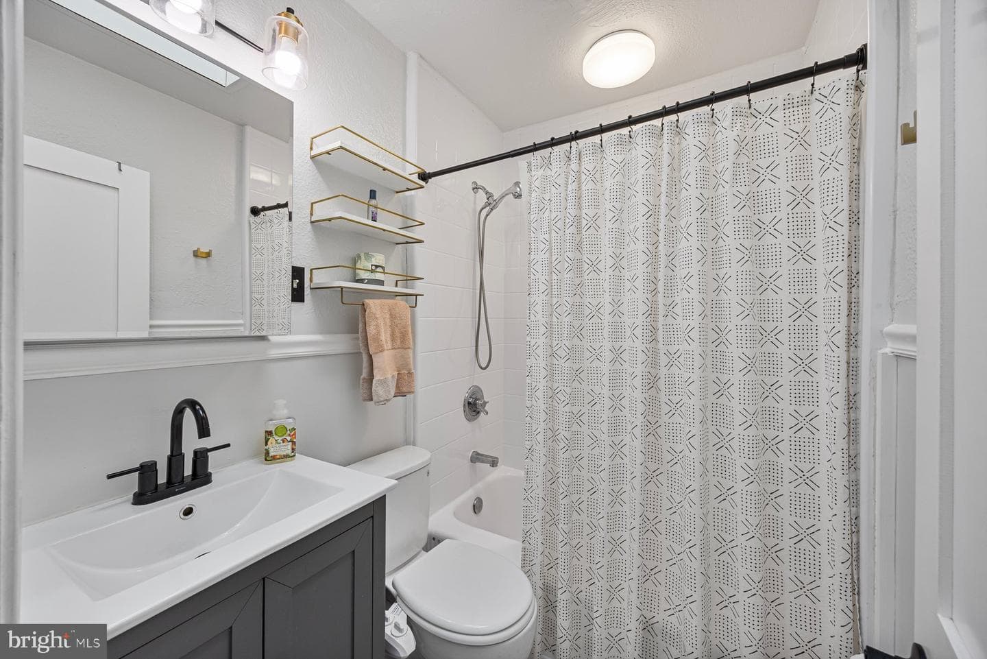 3807 Colborne Road photo 12