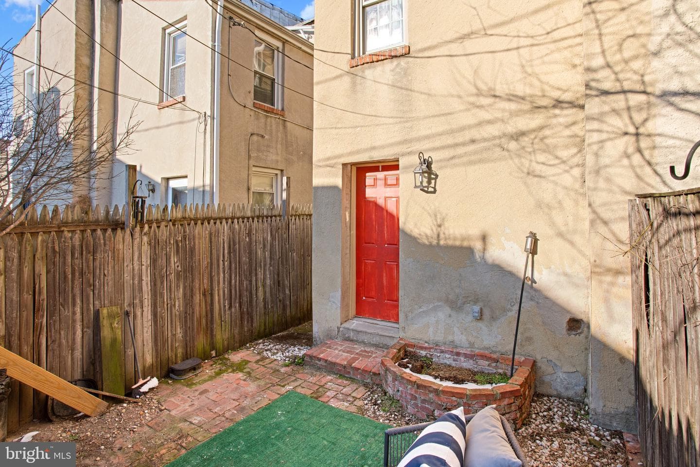 121 W Hamburg Street photo 28