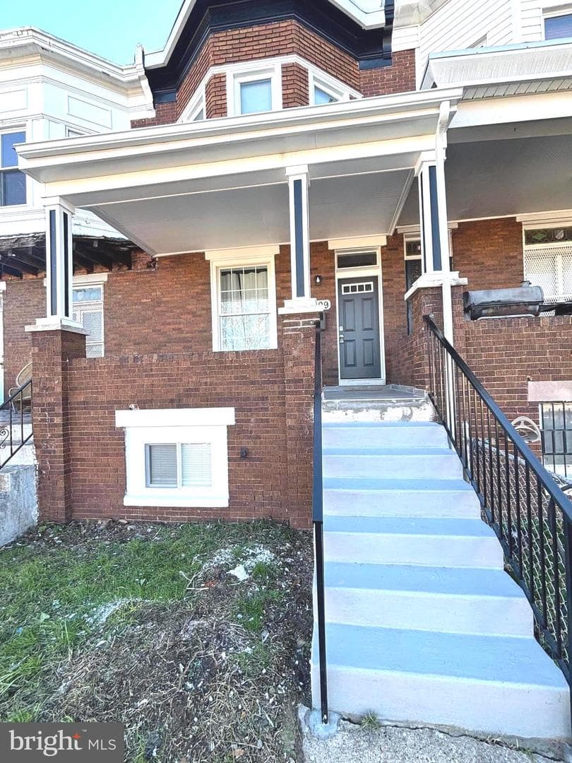 1909 E 20th Street photo 4