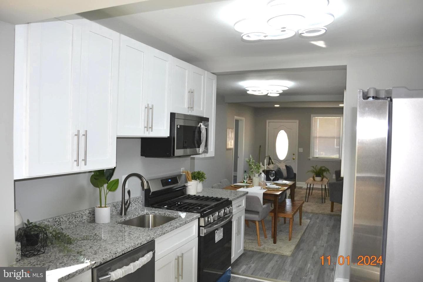 4701 Renwick Avenue photo 9