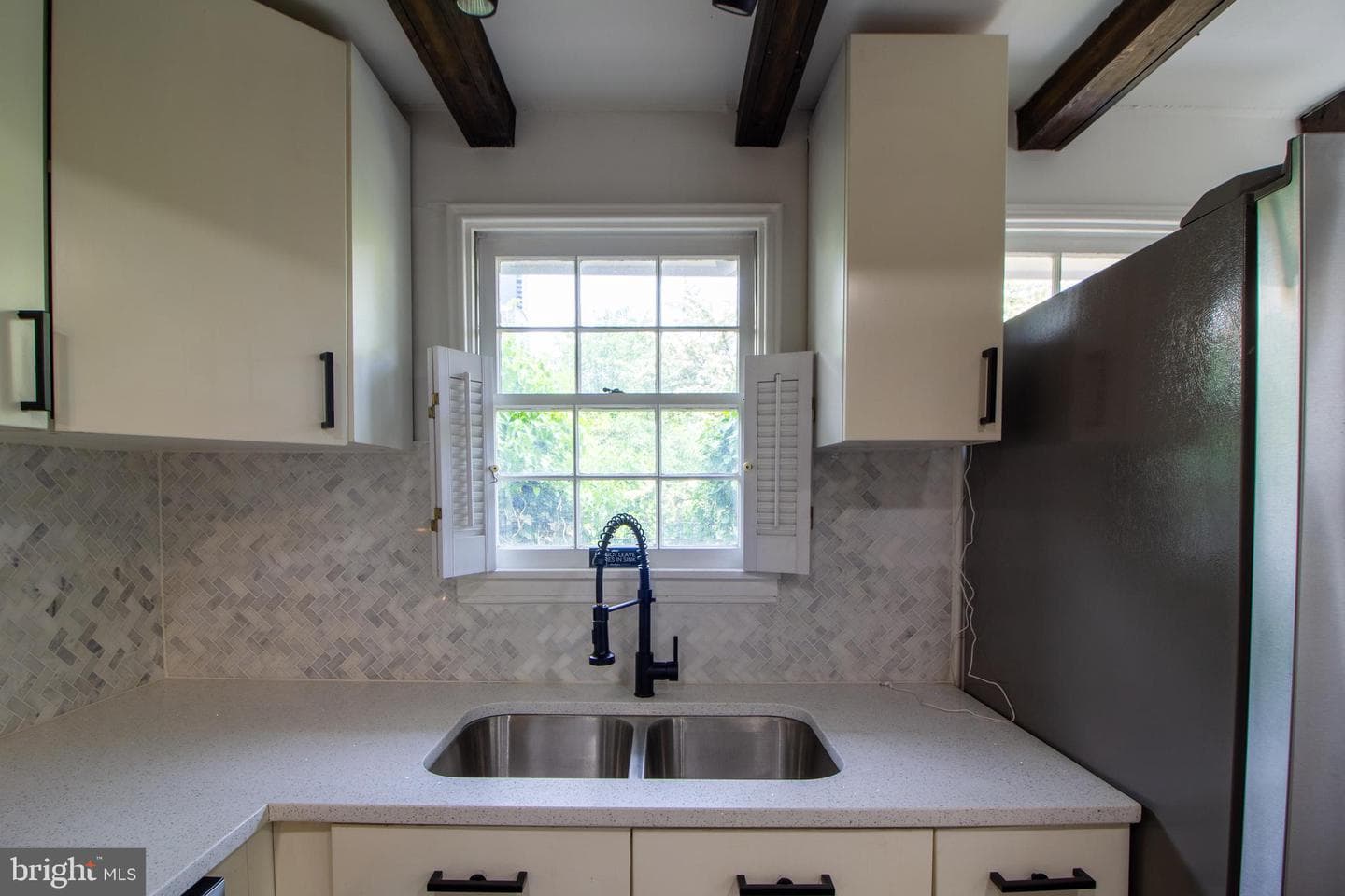 102 E Montgomery Street photo 19