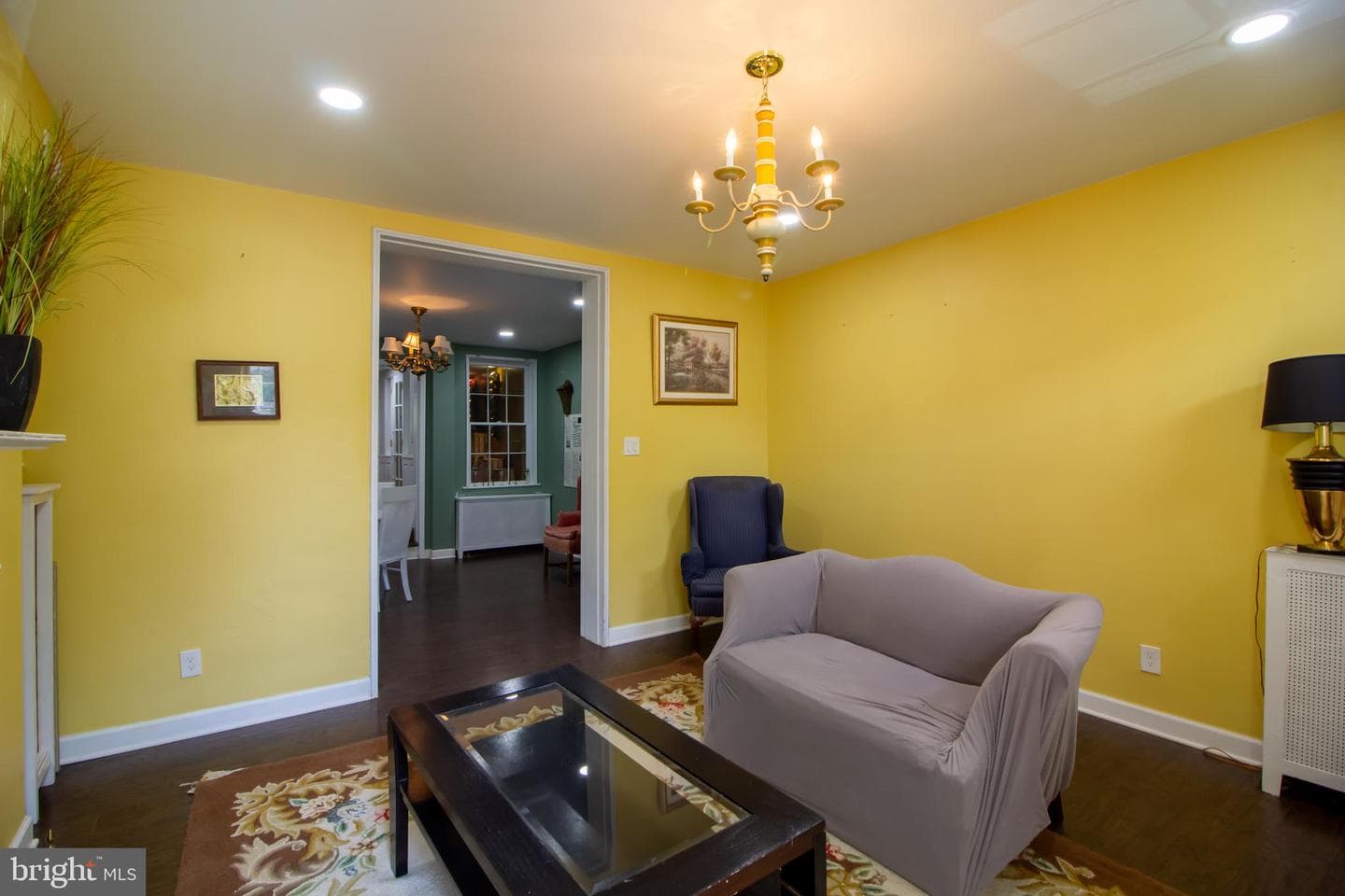 102 E Montgomery Street photo 4