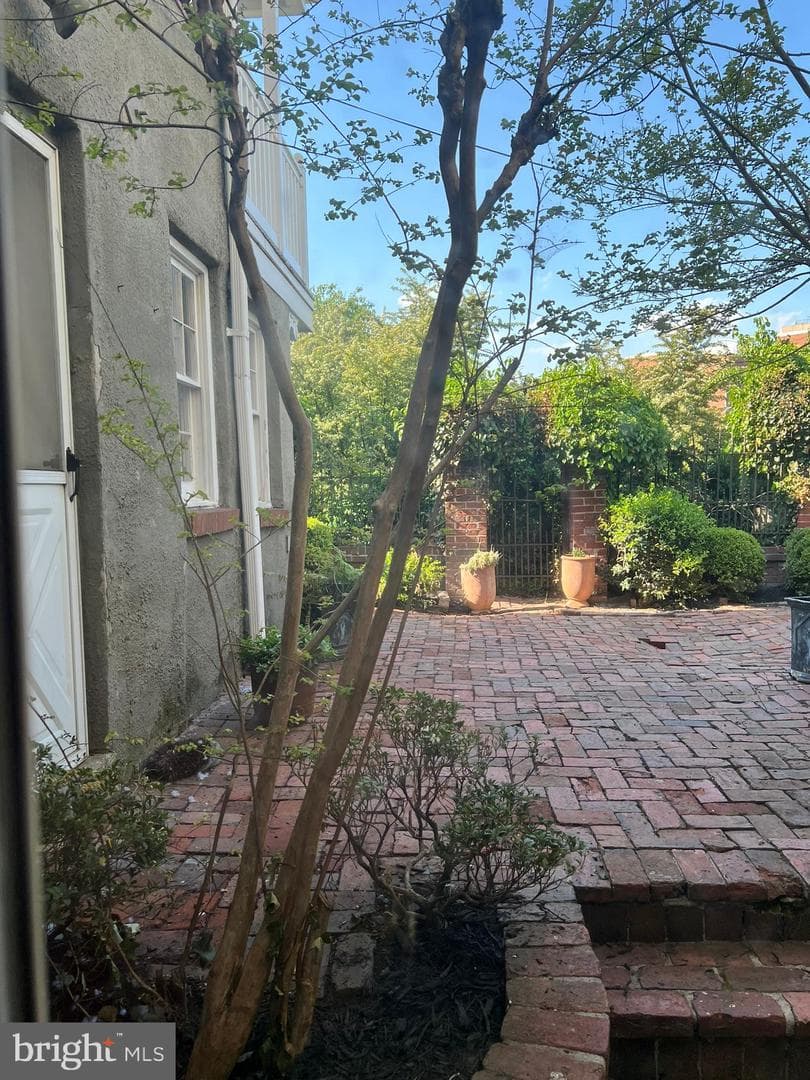102 E Montgomery Street photo 53