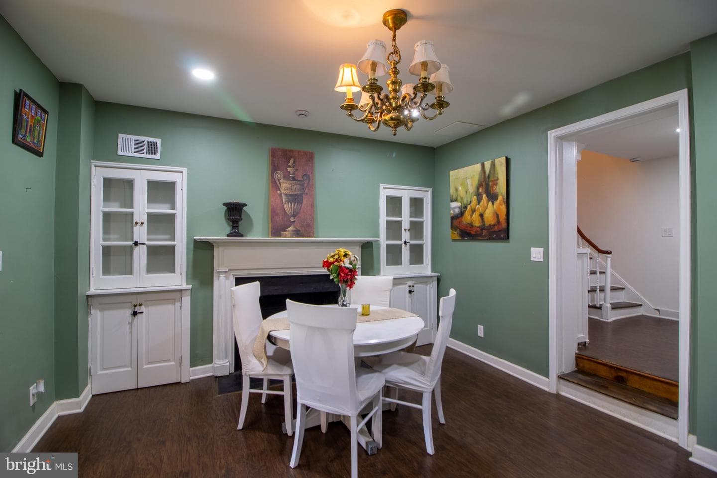 102 E Montgomery Street photo 8