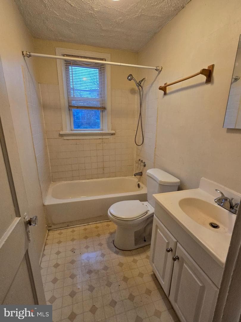 5044 Chalgrove Avenue photo 16