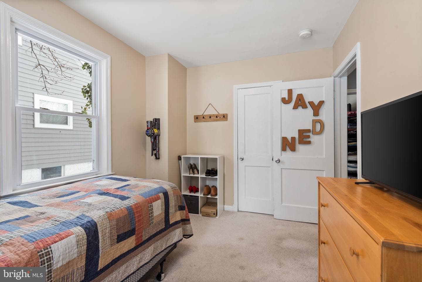 5606 Wayne Avenue photo 14
