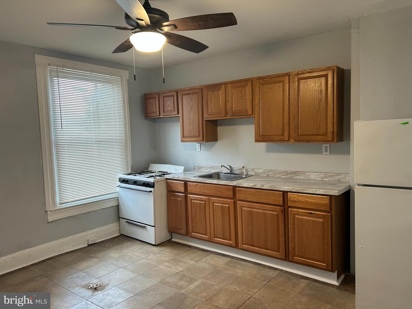 2632 Harlem Avenue photo 6