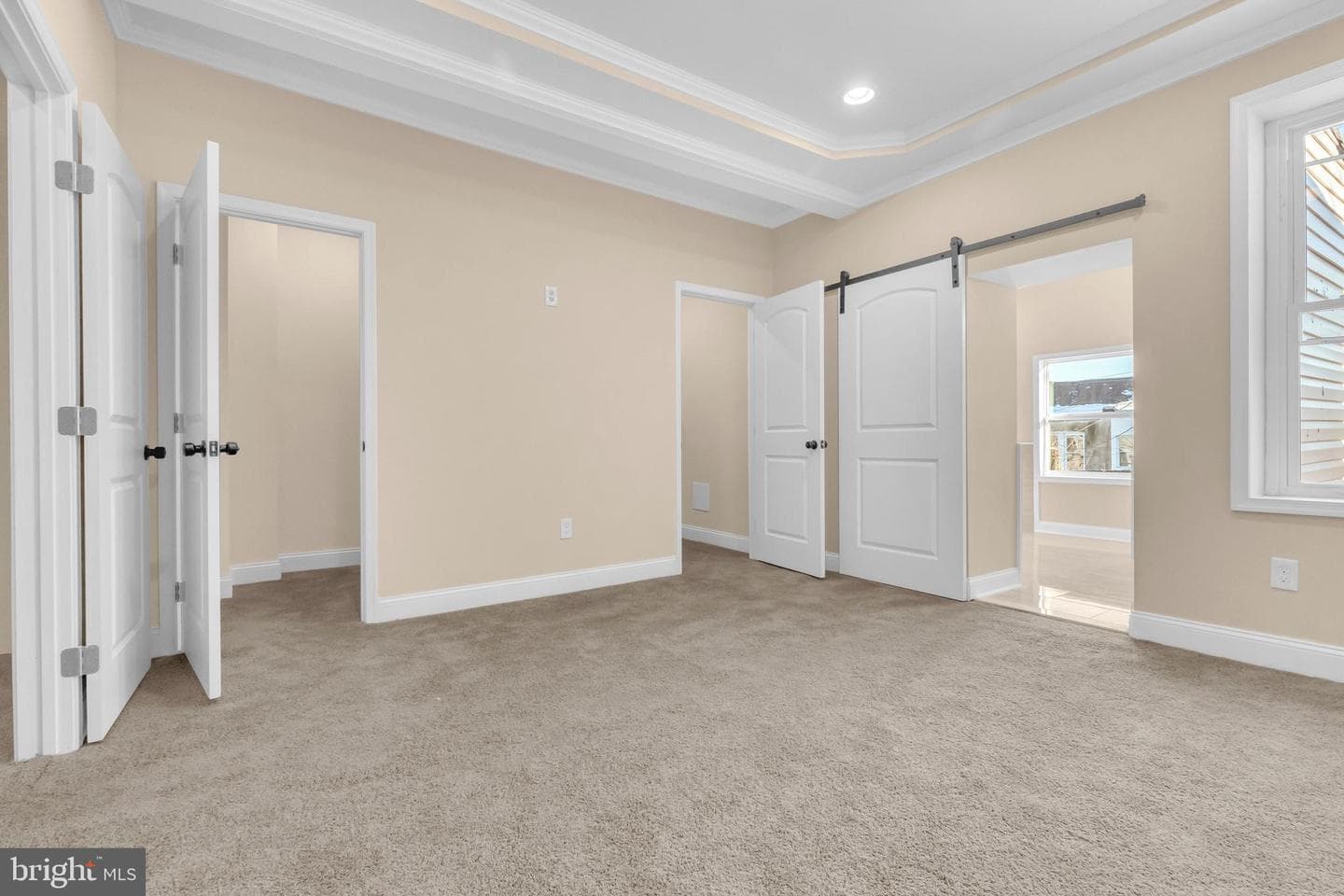 2629 Loyola Southway photo 10