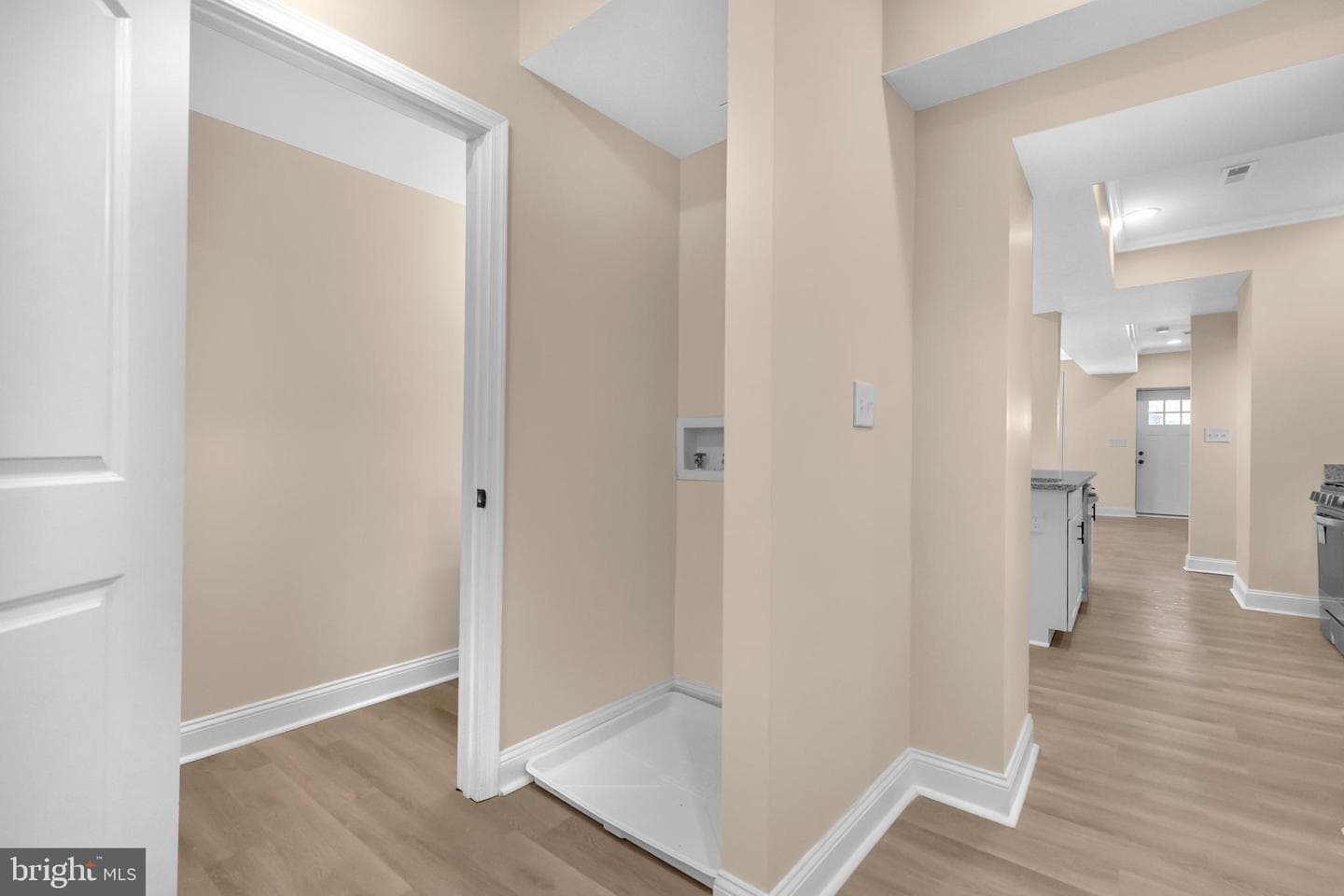 2629 Loyola Southway photo 7