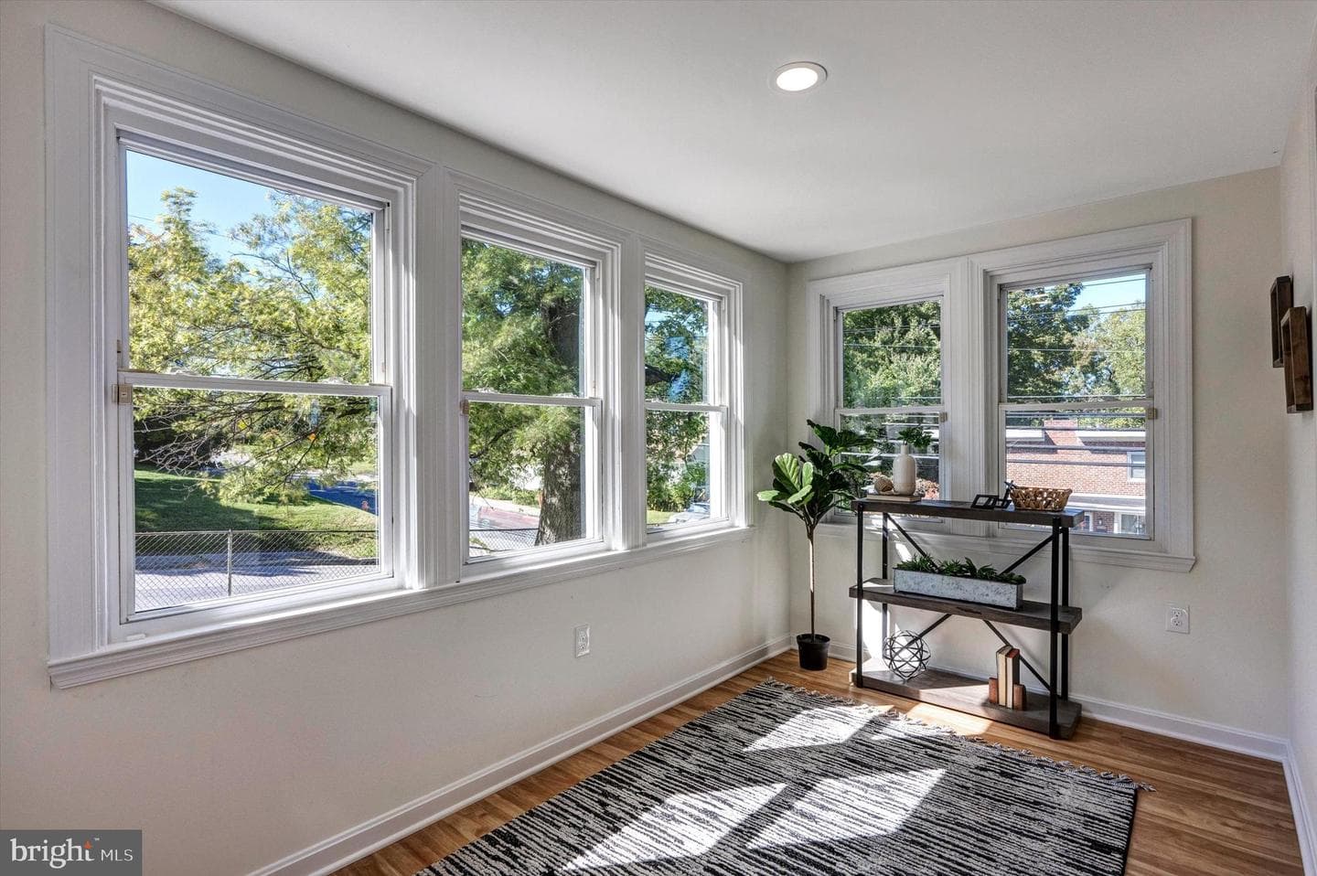 4800 Pleasant View Avenue photo 4