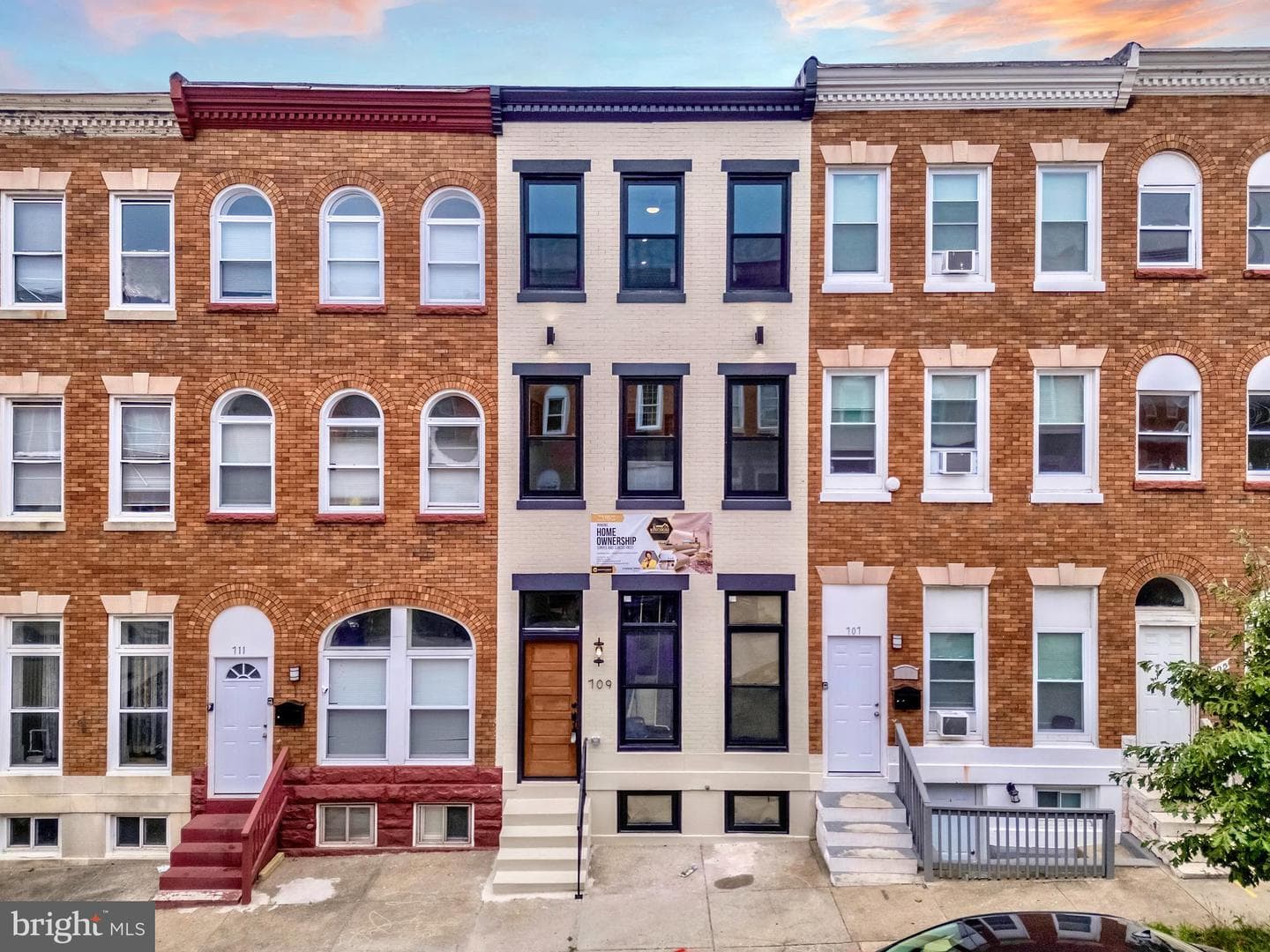 709 E 21st Street photo 3