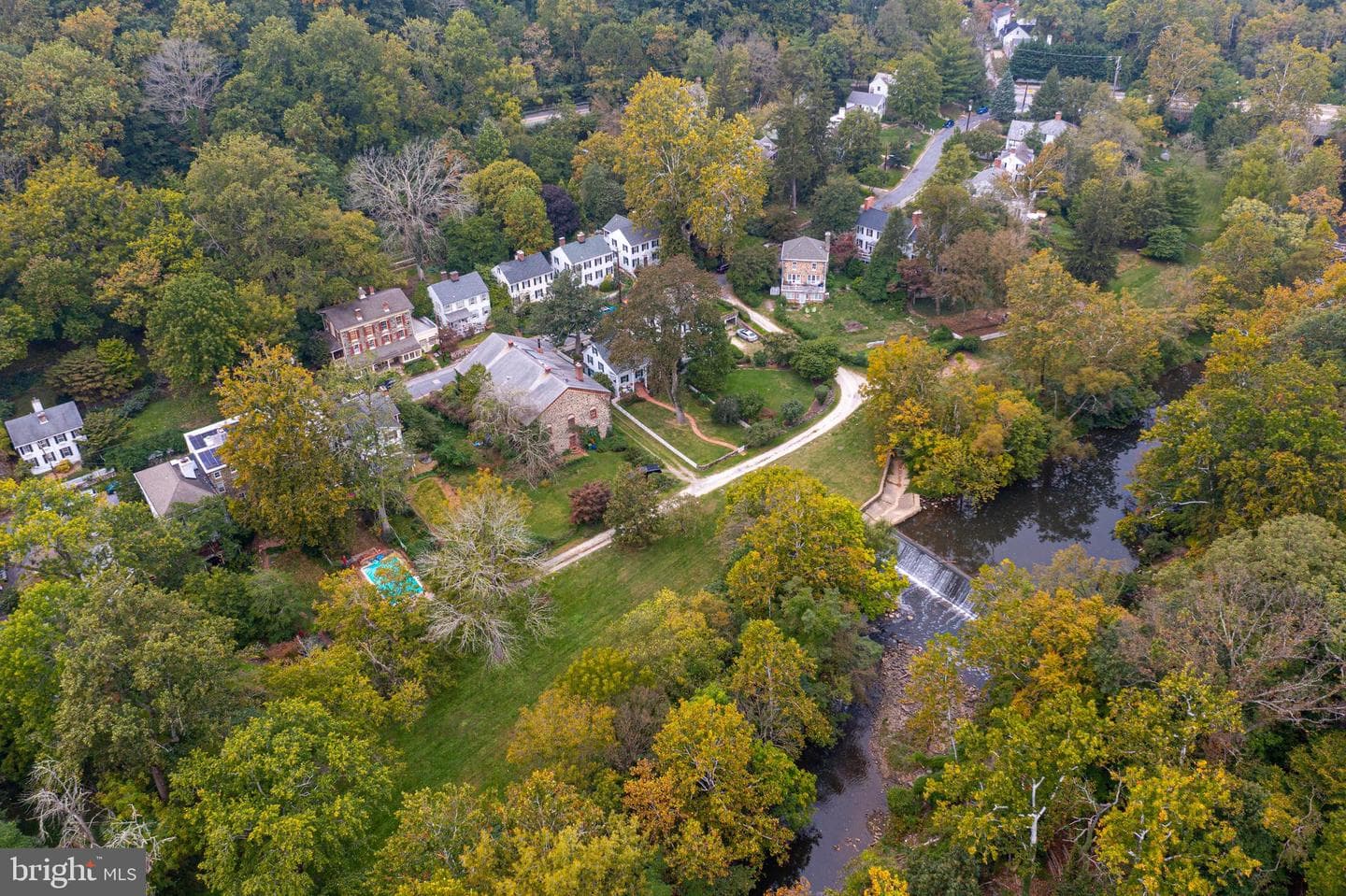 2423 Pickwick Road photo 15