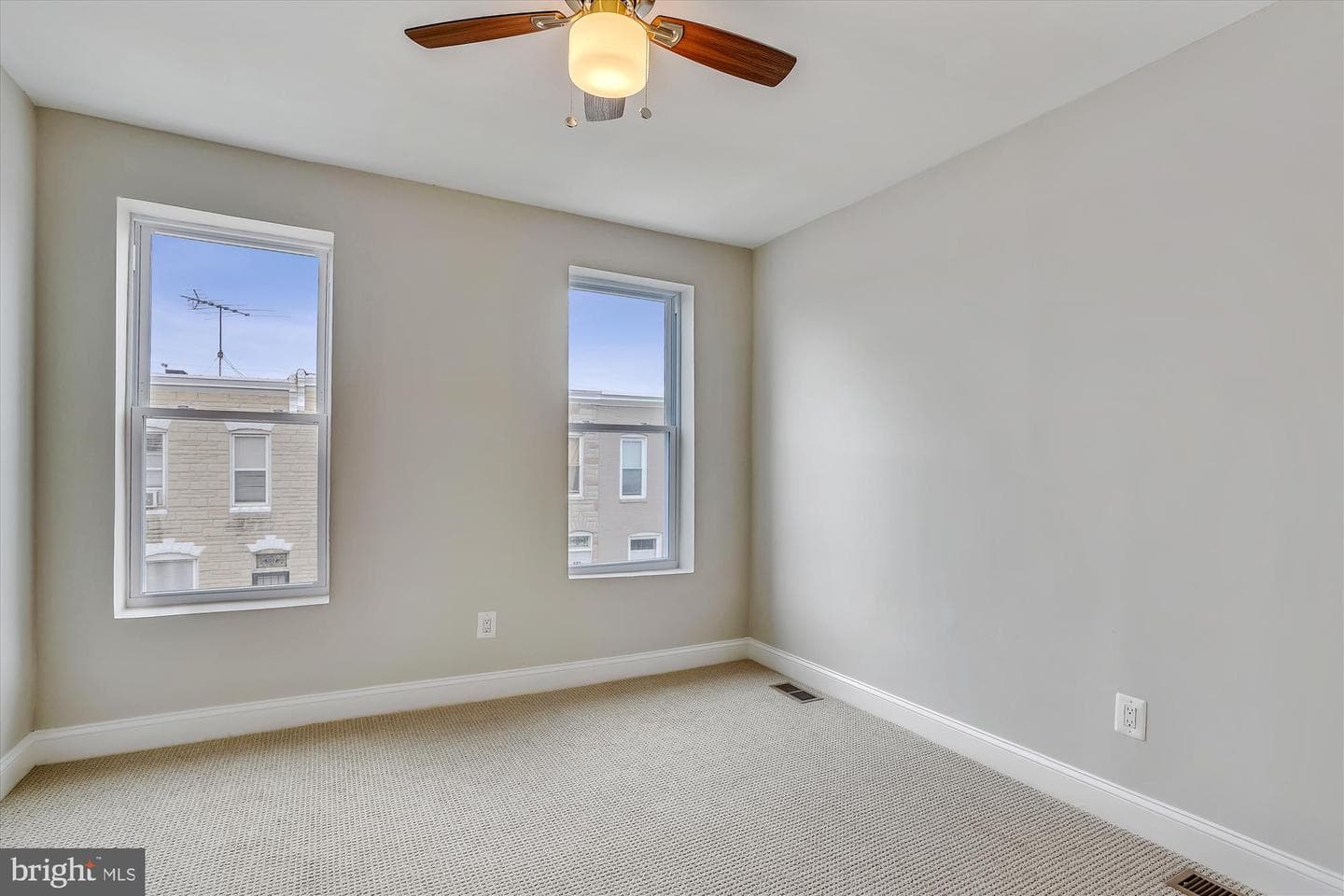 504 N Rose Street photo 21