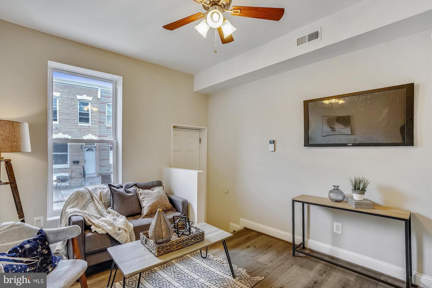504 N Rose Street photo 5
