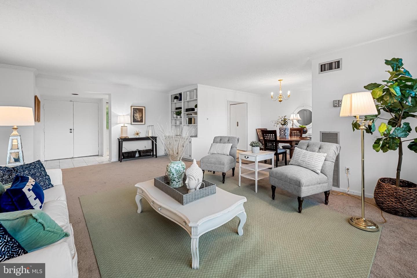 4100 N Charles Street #212 photo 6