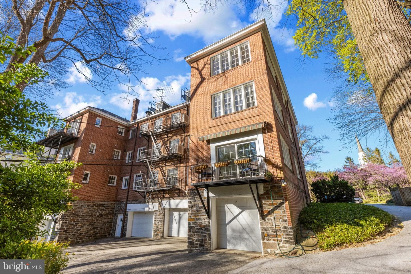 4208 N Charles Street #2 photo 37