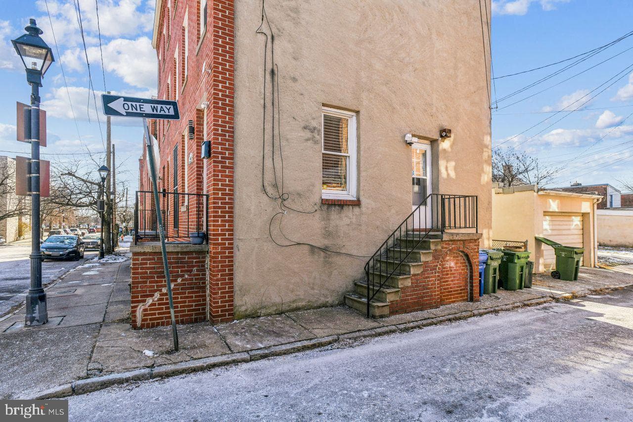 512 Warner Street photo 33