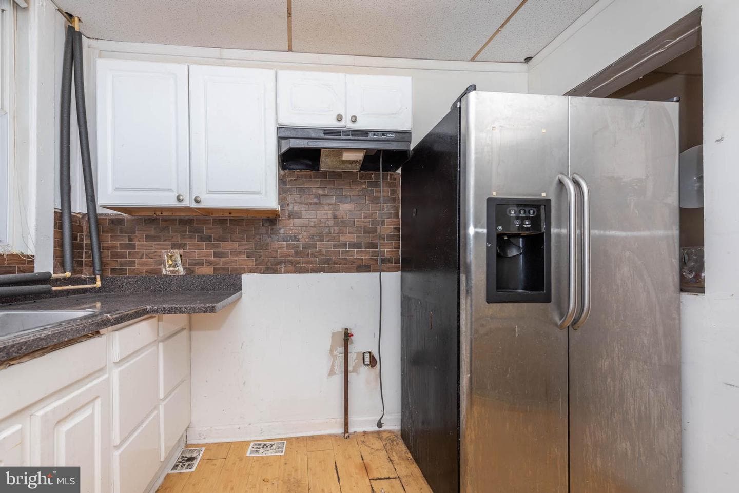 609 Melville Avenue photo 10
