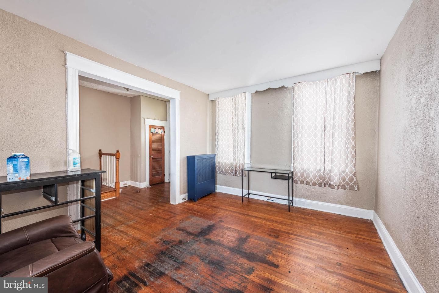 609 Melville Avenue photo 4