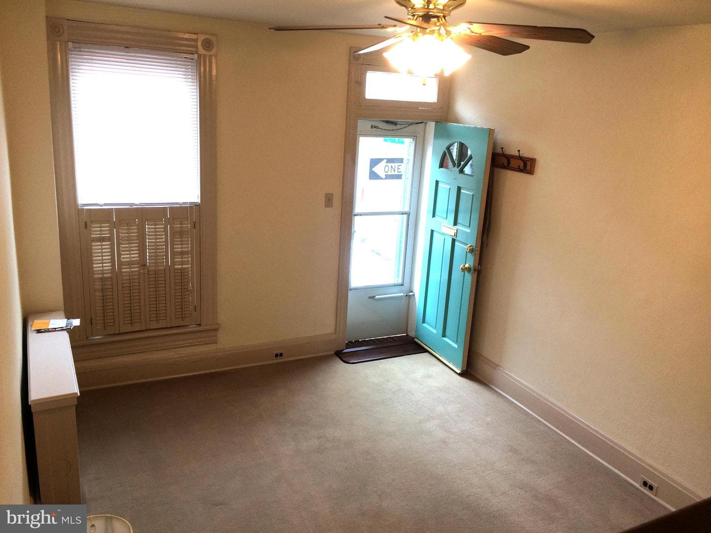 825 S Decker Avenue photo 2