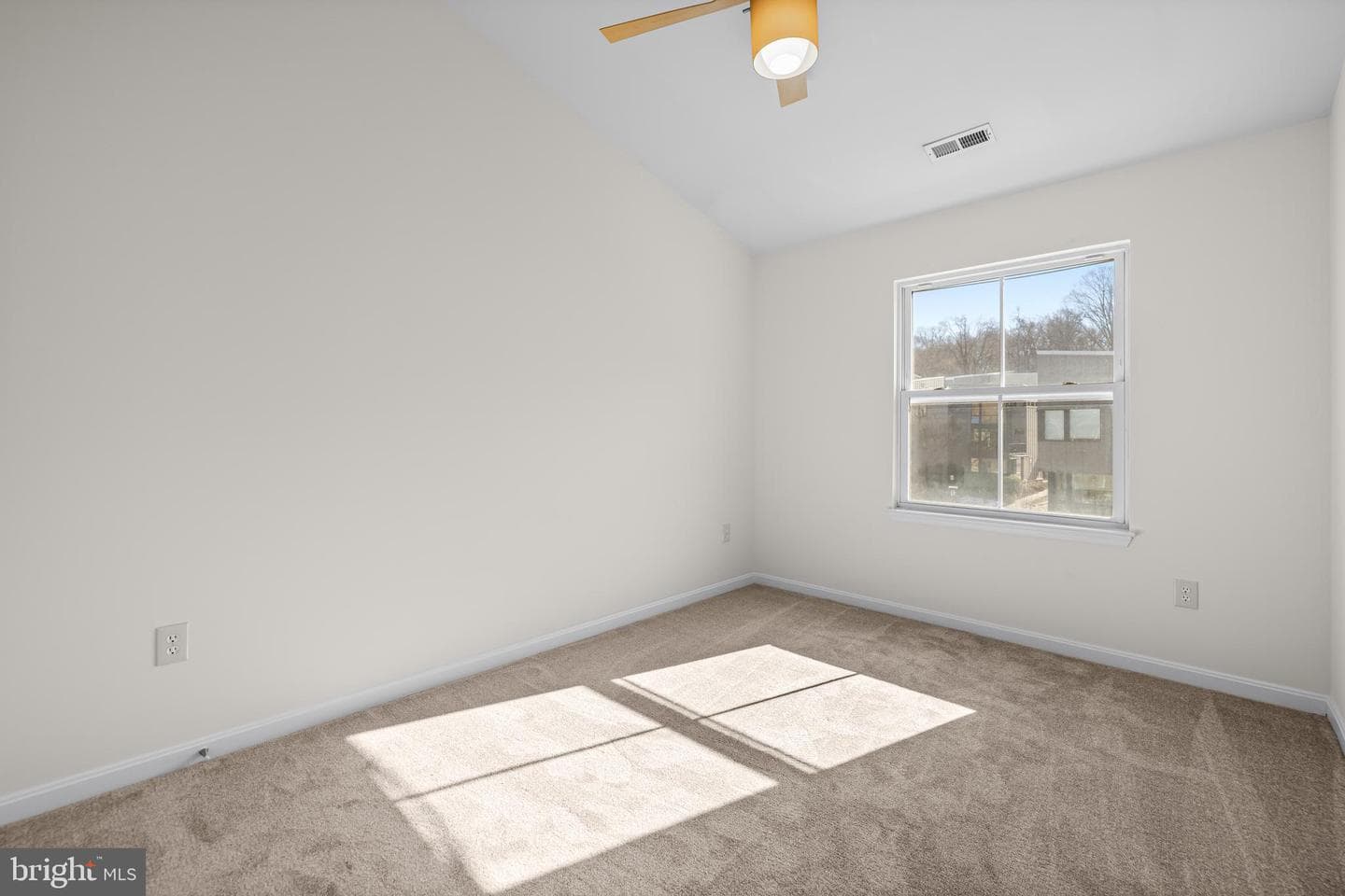 2089 Clipper Park Road photo 25