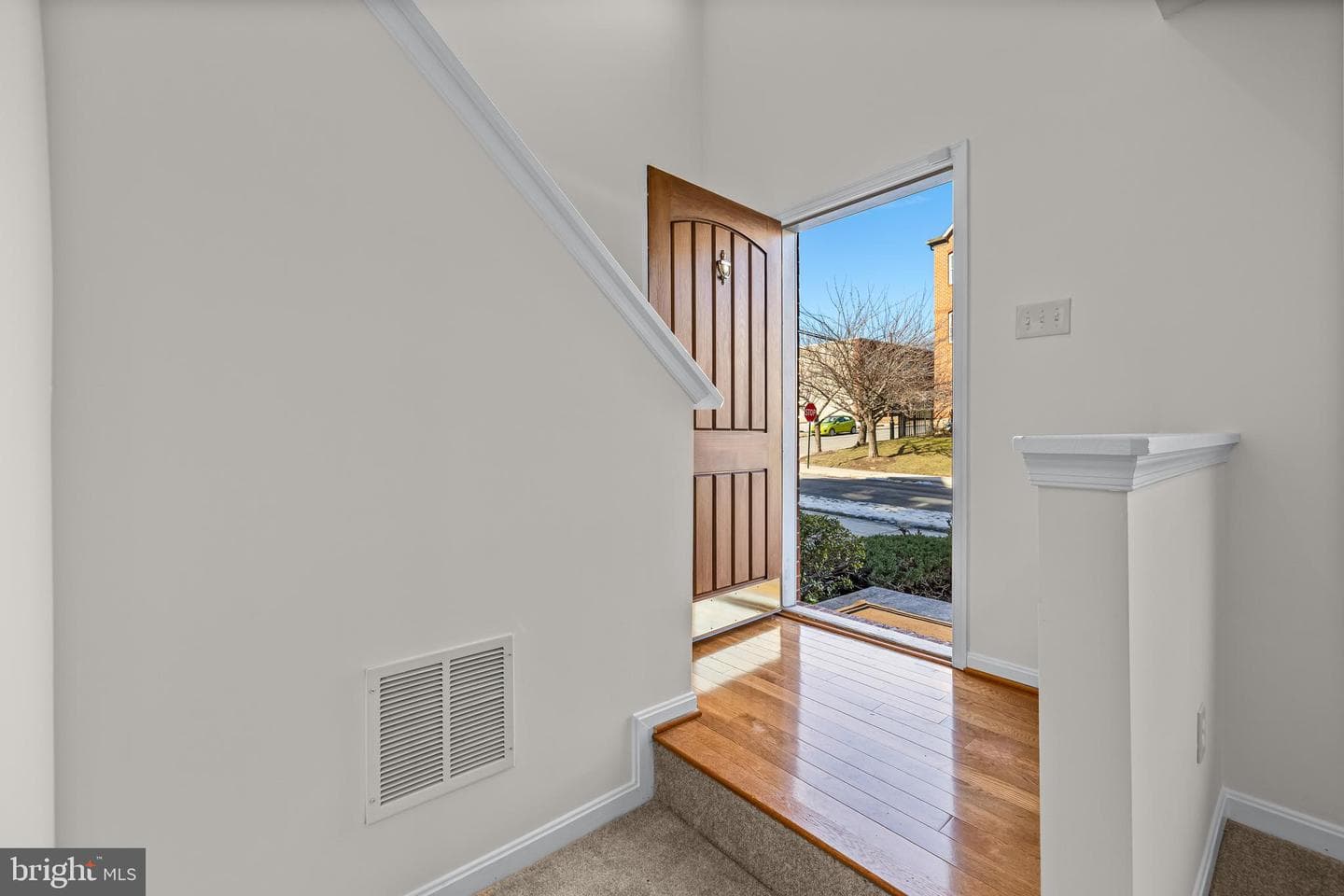 2089 Clipper Park Road photo 3