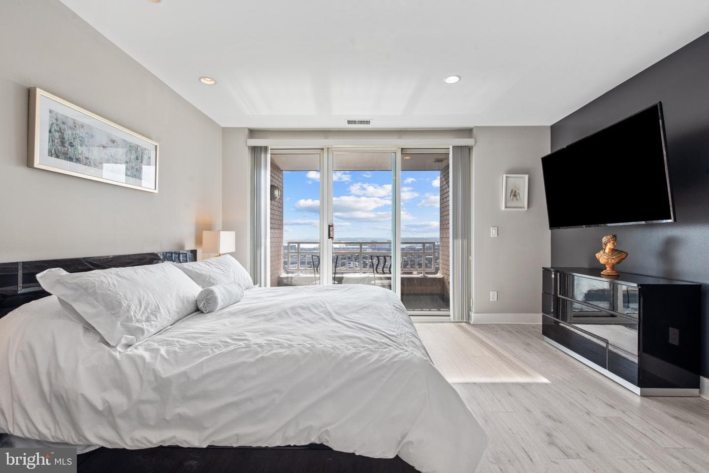 100 Harborview Drive #1710 photo 15