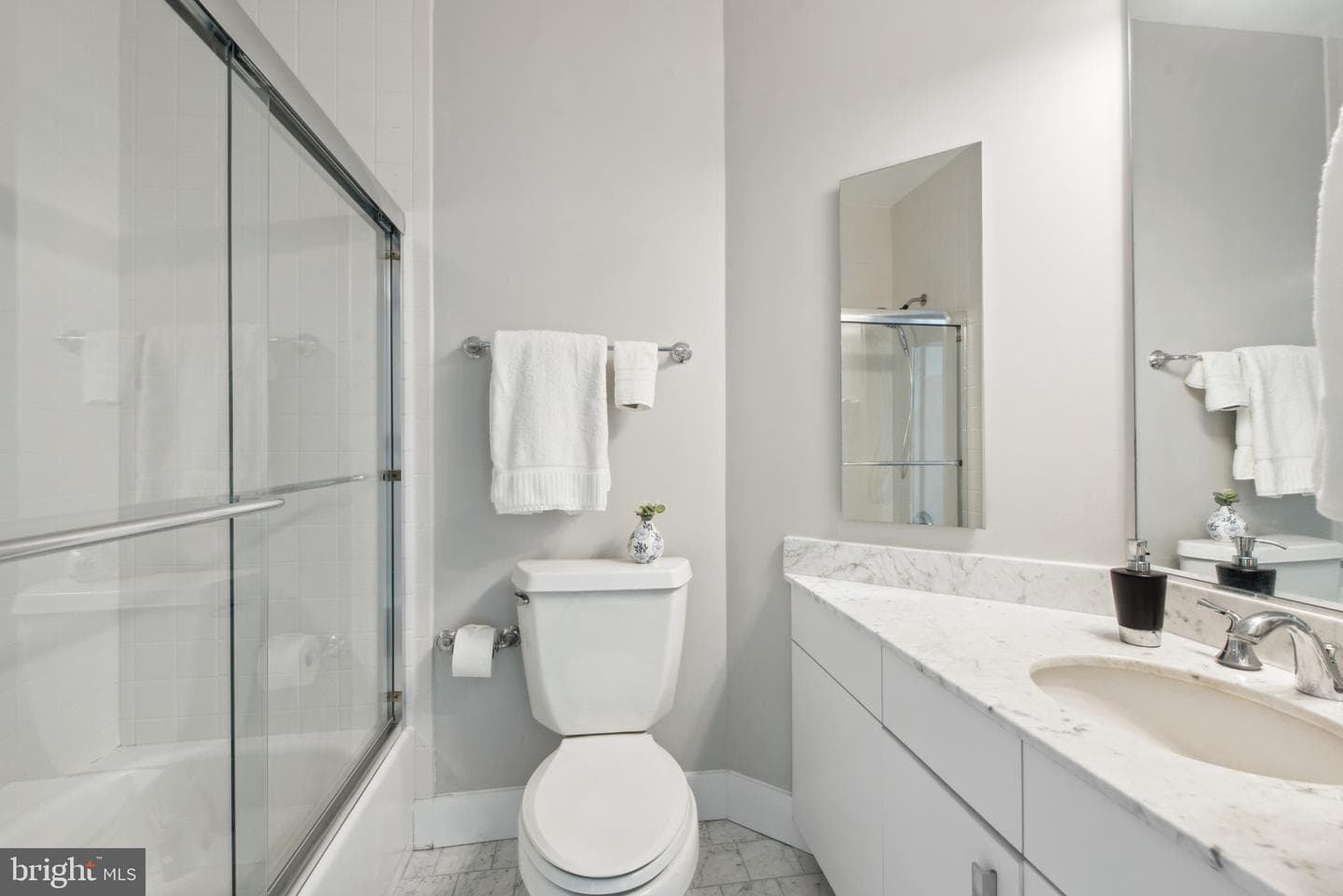 100 Harborview Drive #1710 photo 22