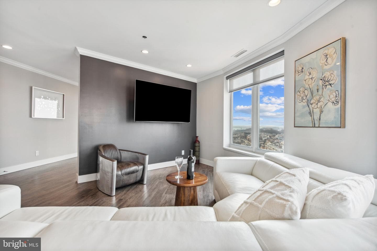 100 Harborview Drive #1710 photo 3
