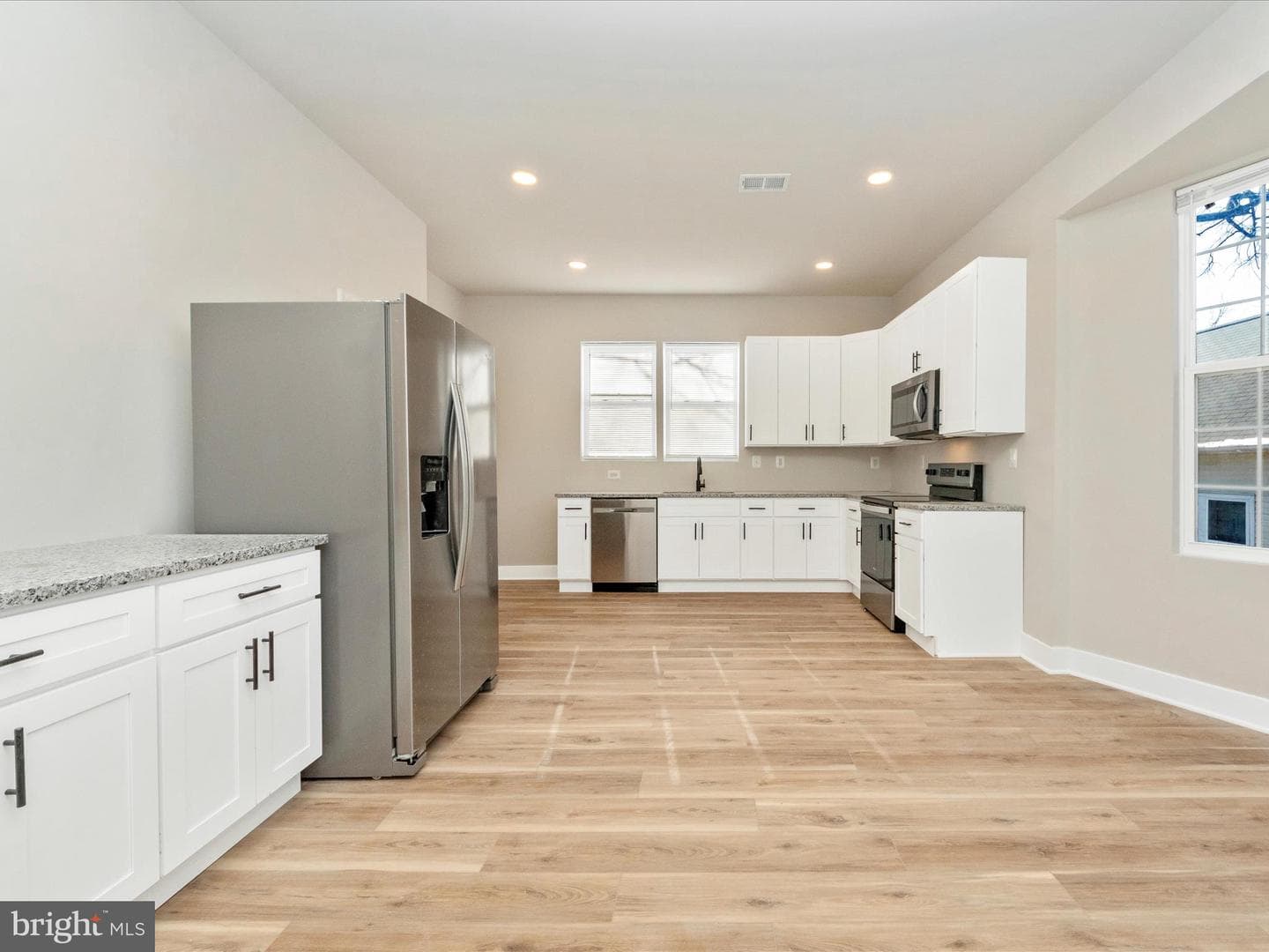 2919 Woodland Avenue photo 6