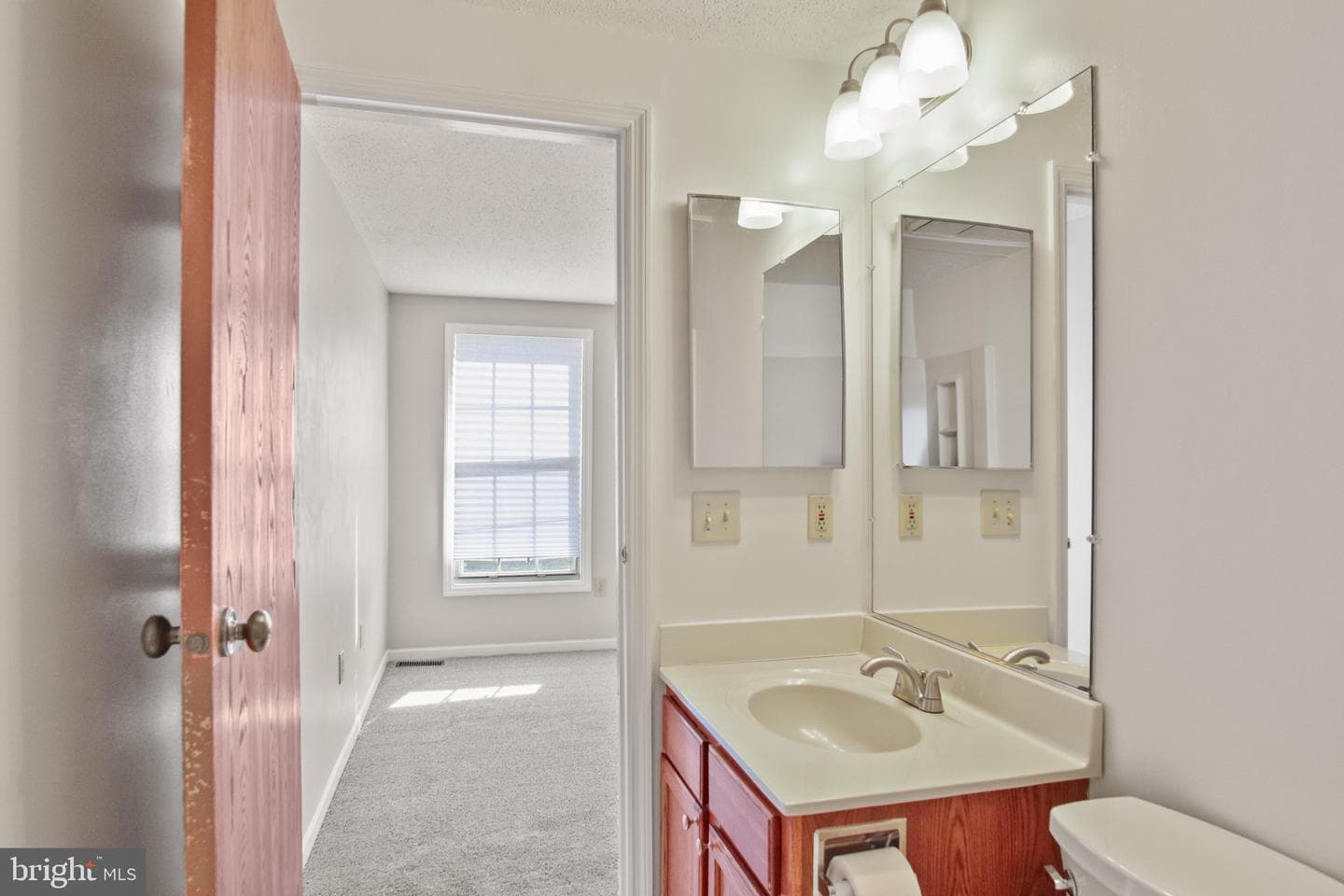 1102 Laurens Street photo 26