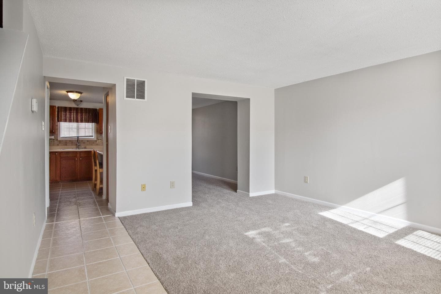 1102 Laurens Street photo 7