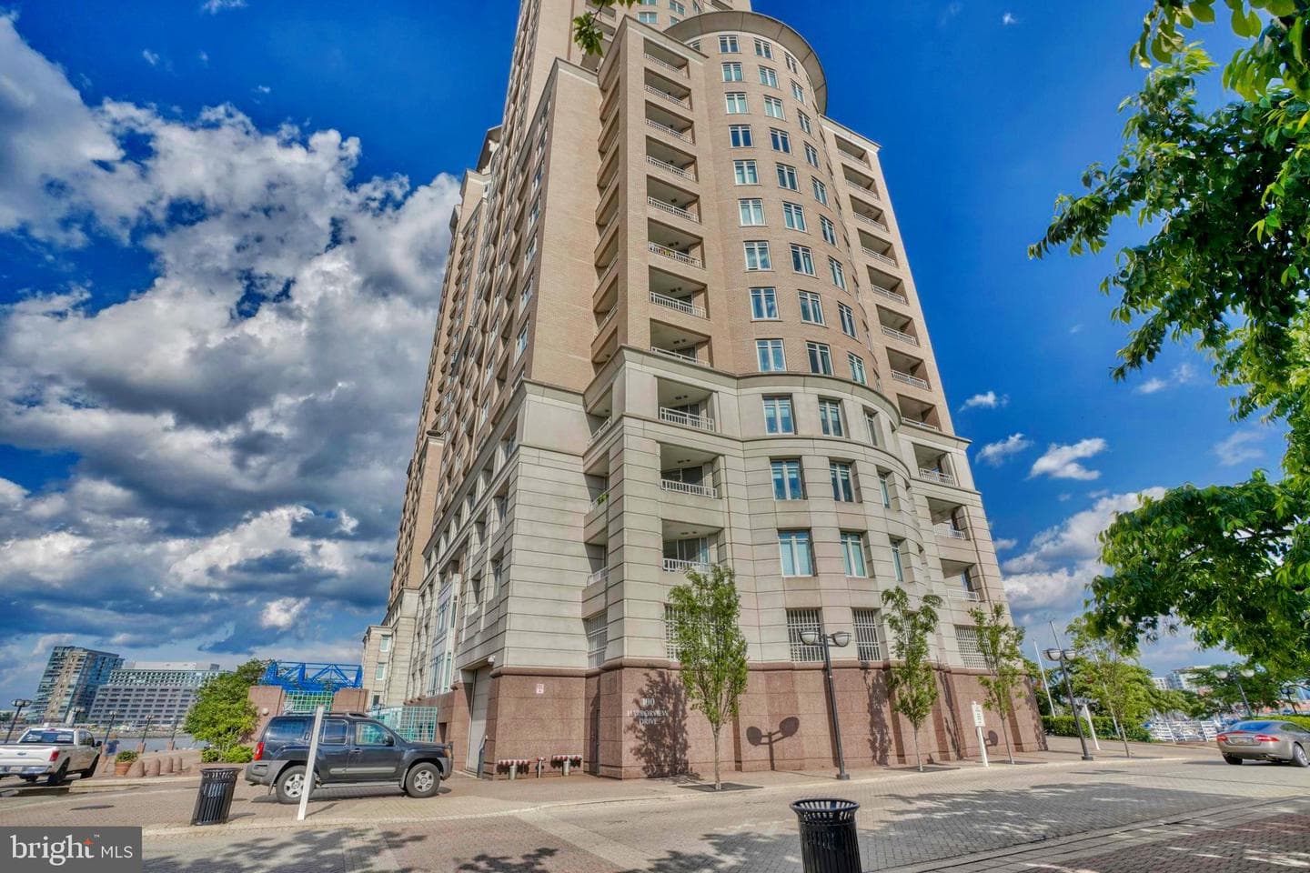 100 Harborview Drive #705 photo 2