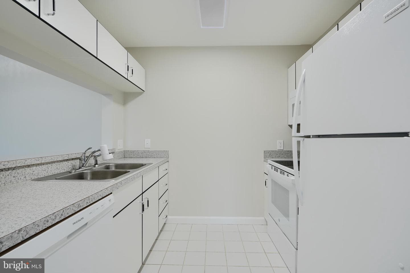 100 Harborview Drive #705 photo 20