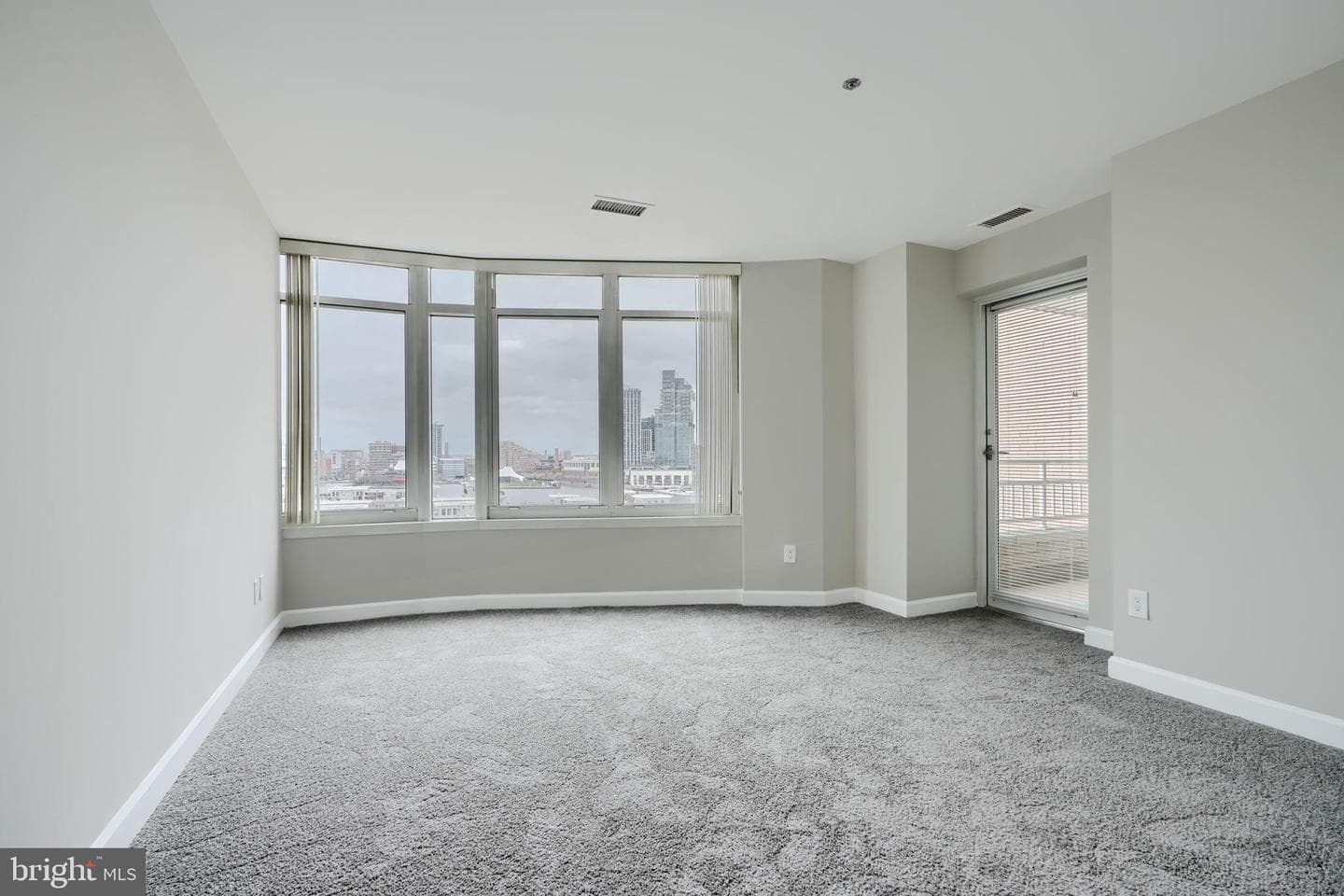 100 Harborview Drive #705 photo 22