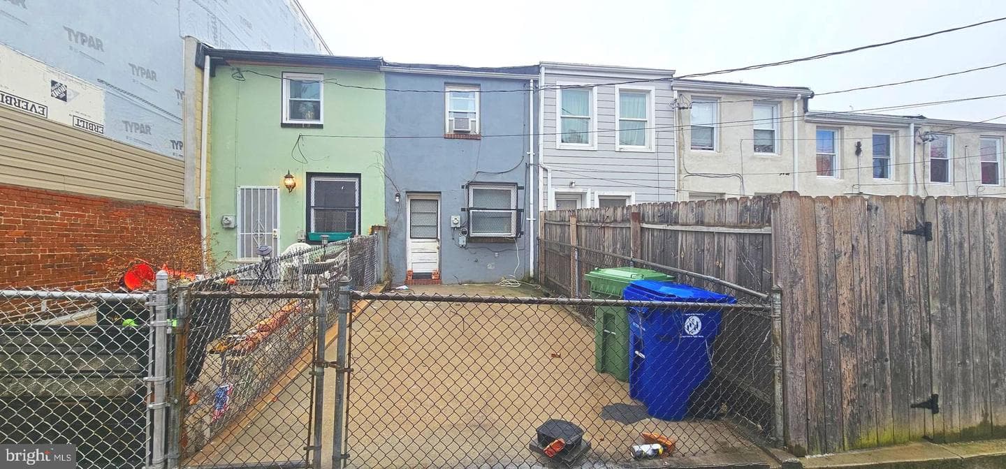 452 Pitman Place photo 17