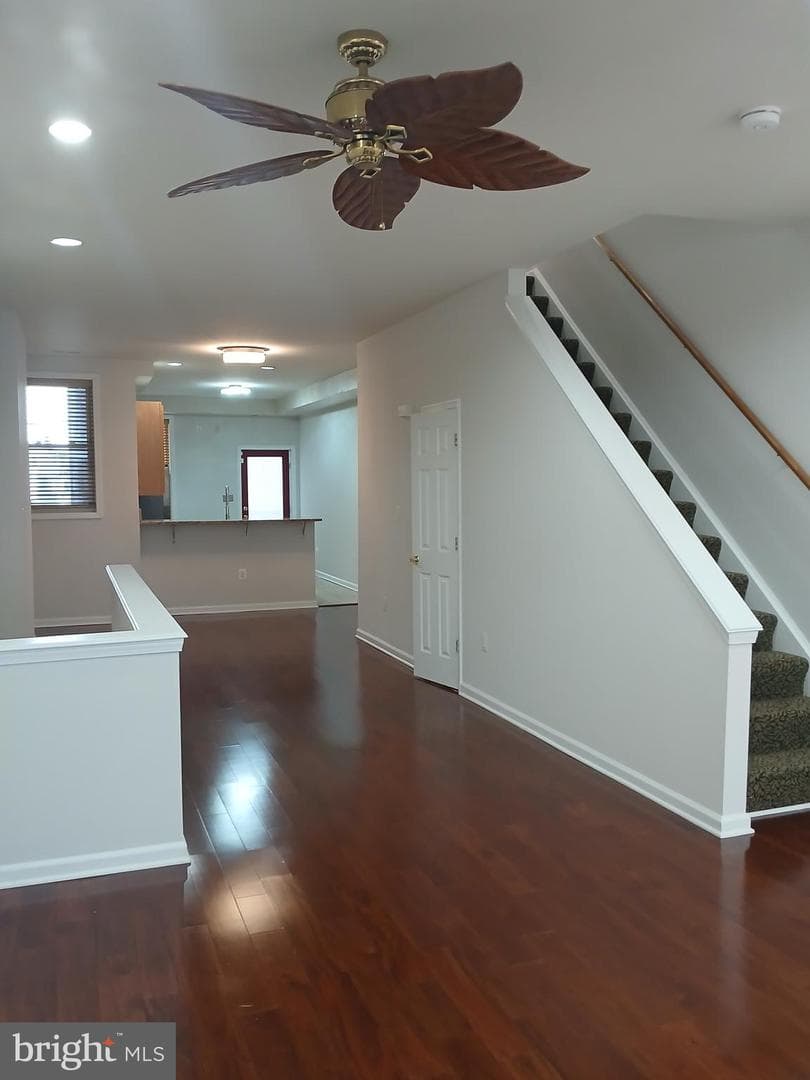 1523 N Bond Street photo 11