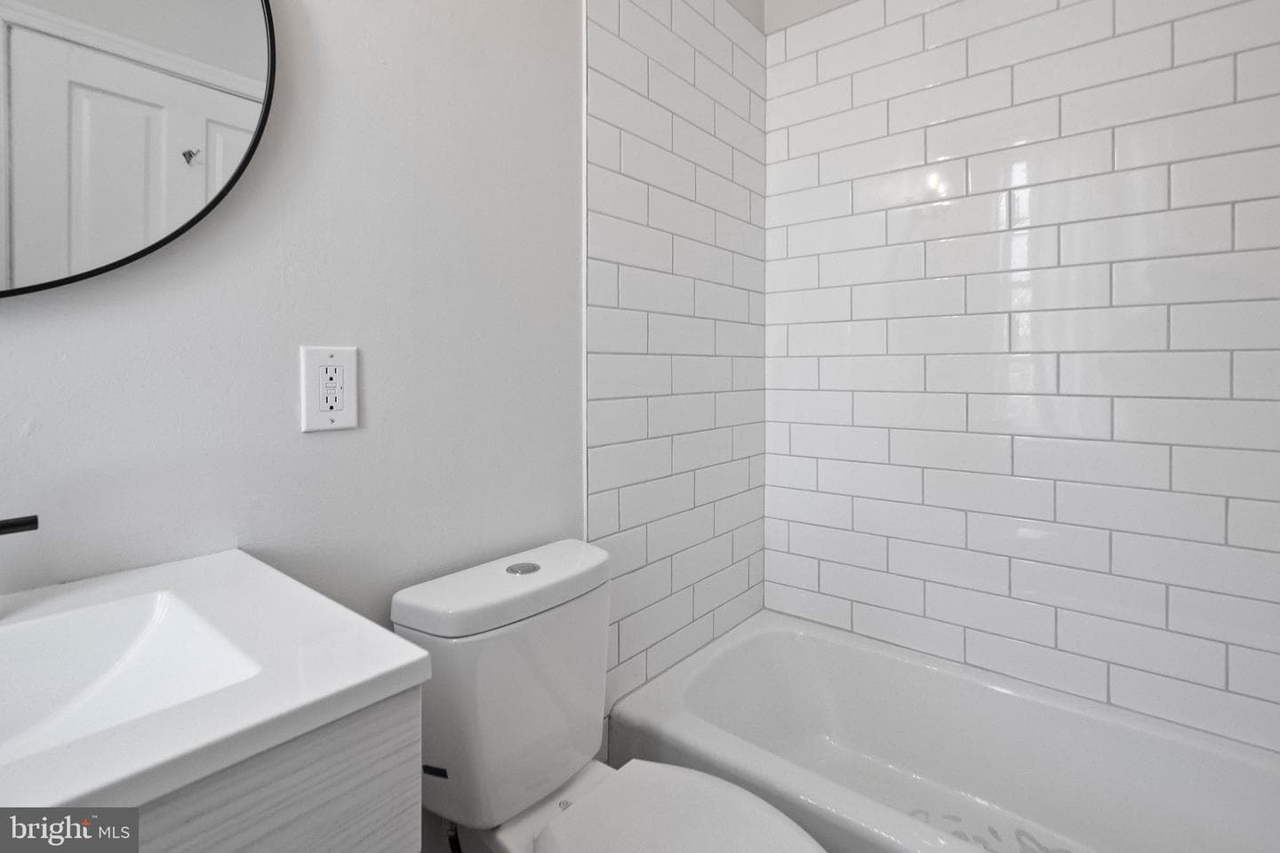 1208 Bolton Street photo 25