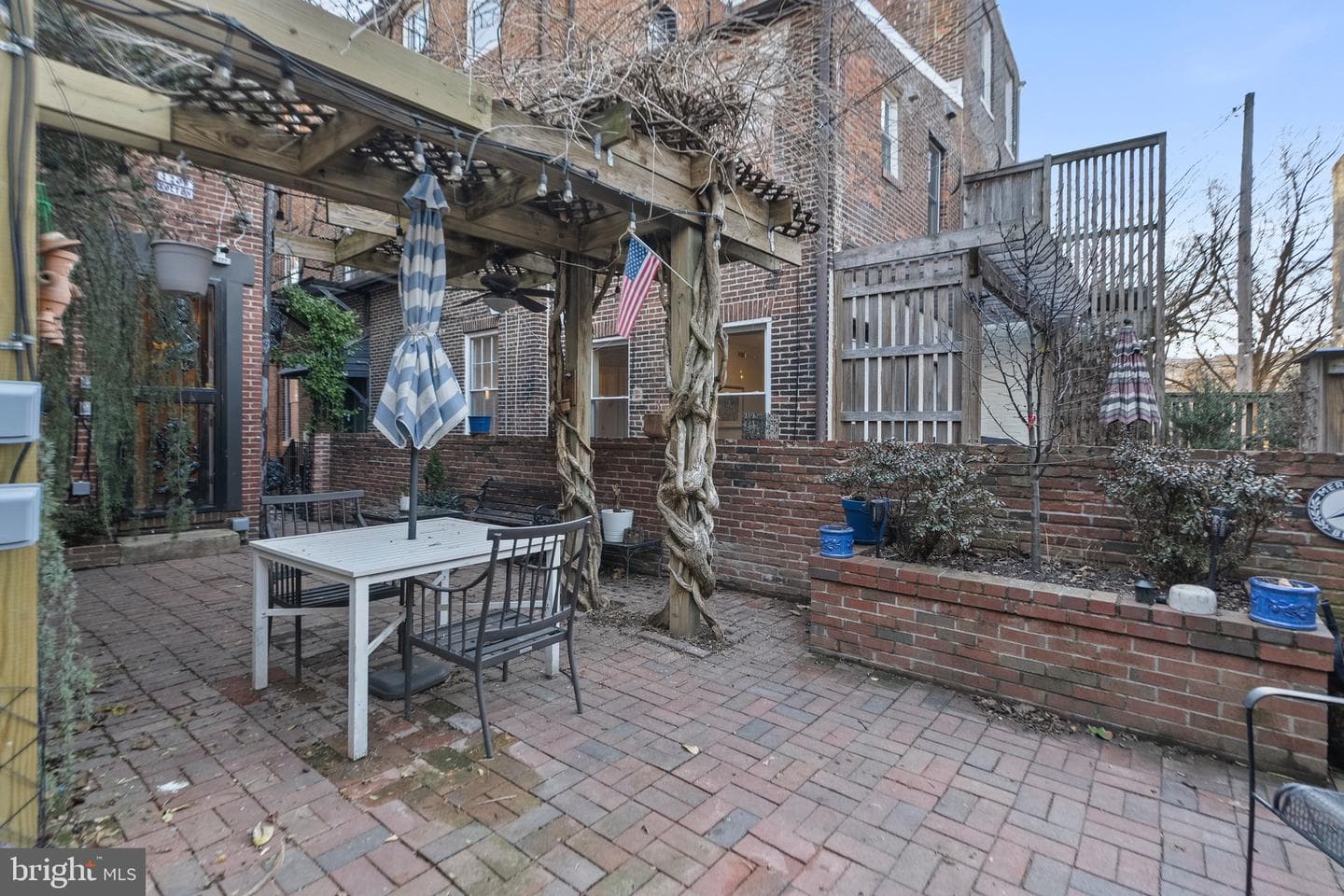 1208 Bolton Street photo 28