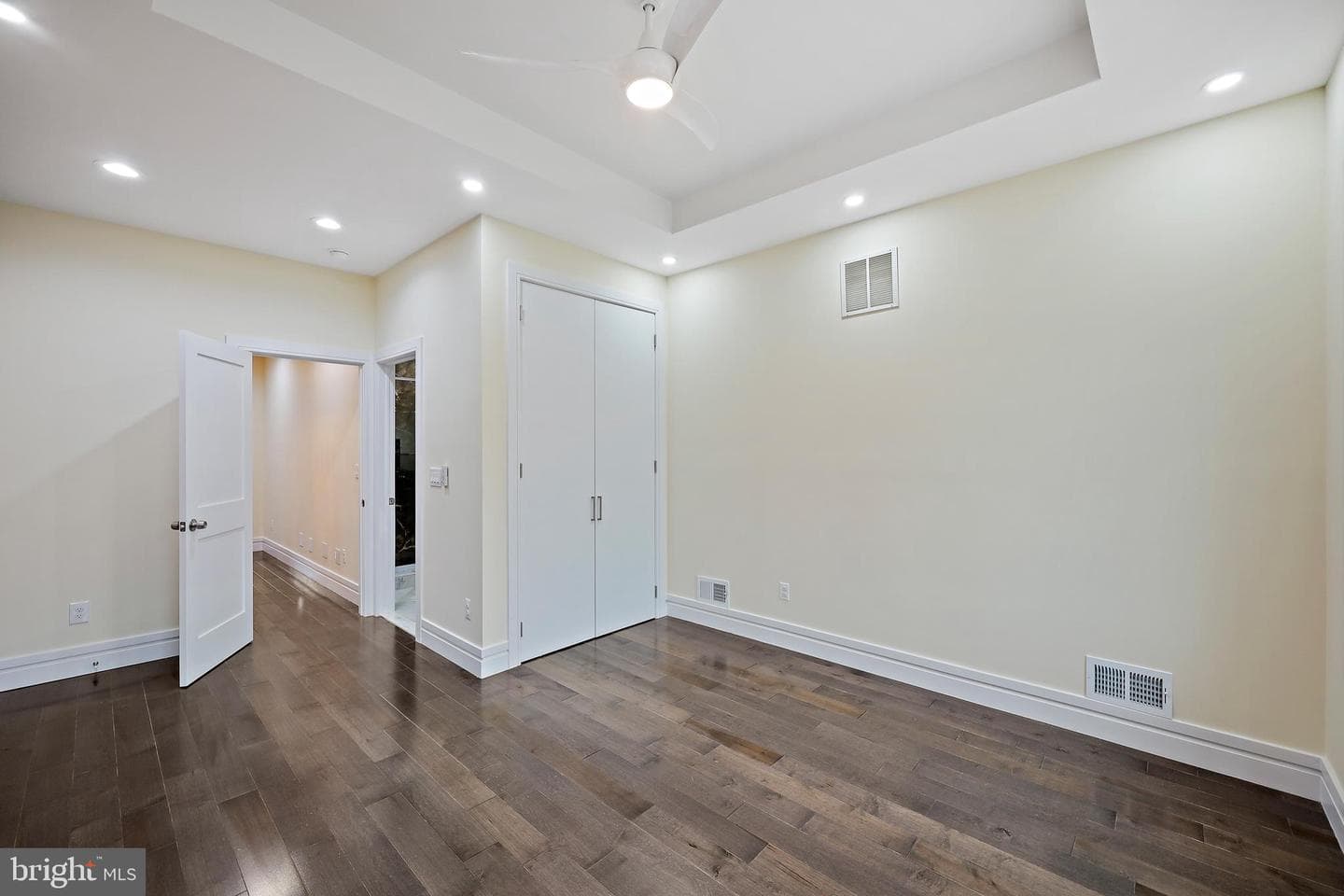 718 Collington Avenue photo 13