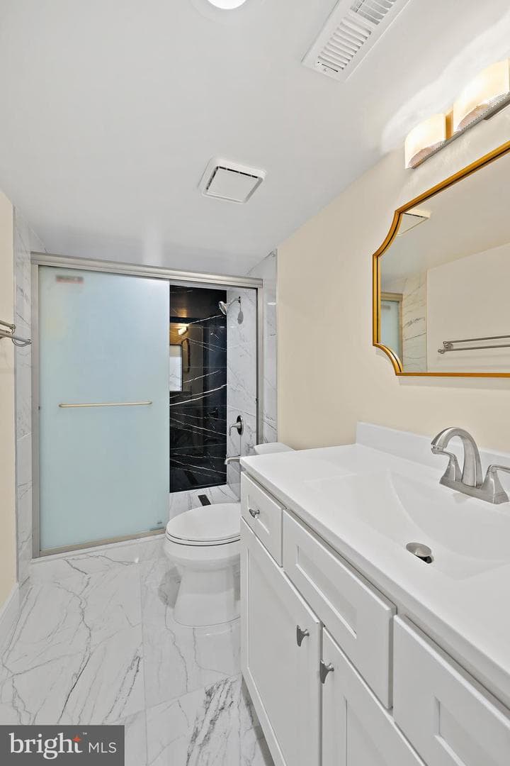 718 Collington Avenue photo 21