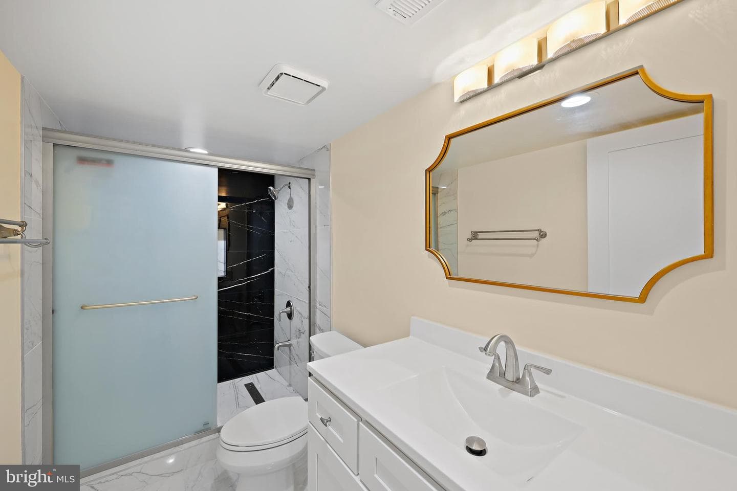 718 Collington Avenue photo 22
