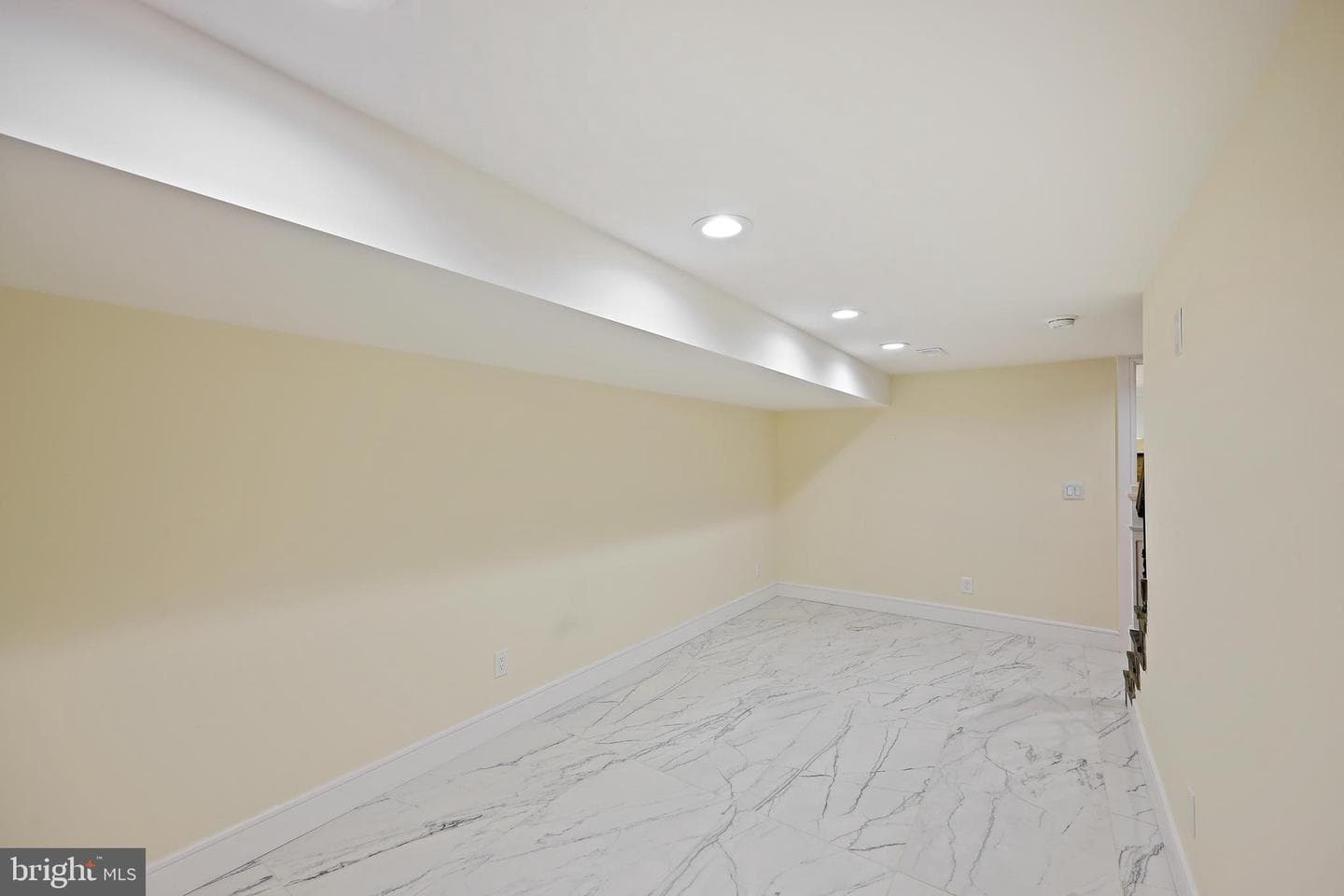 718 Collington Avenue photo 27