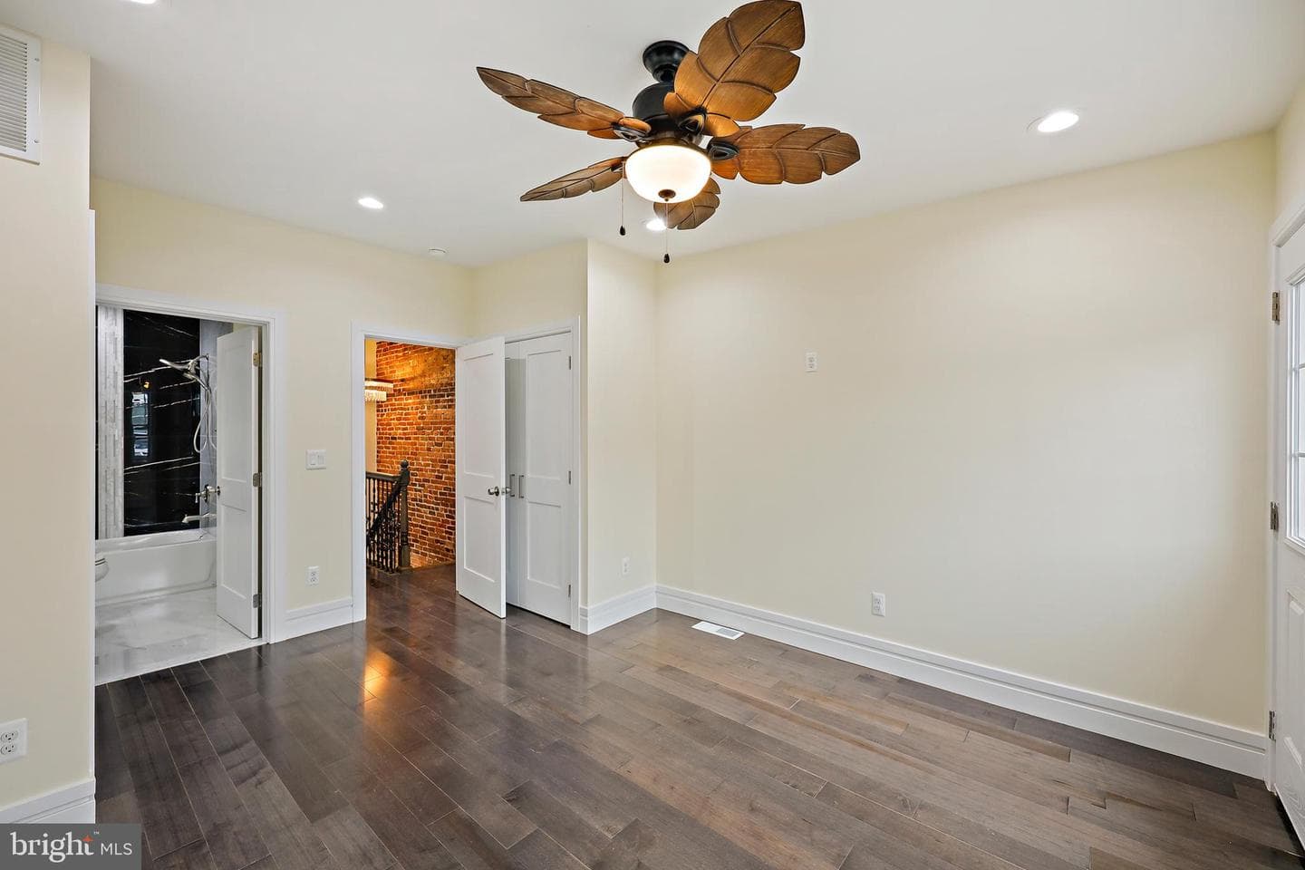 718 Collington Avenue photo 28