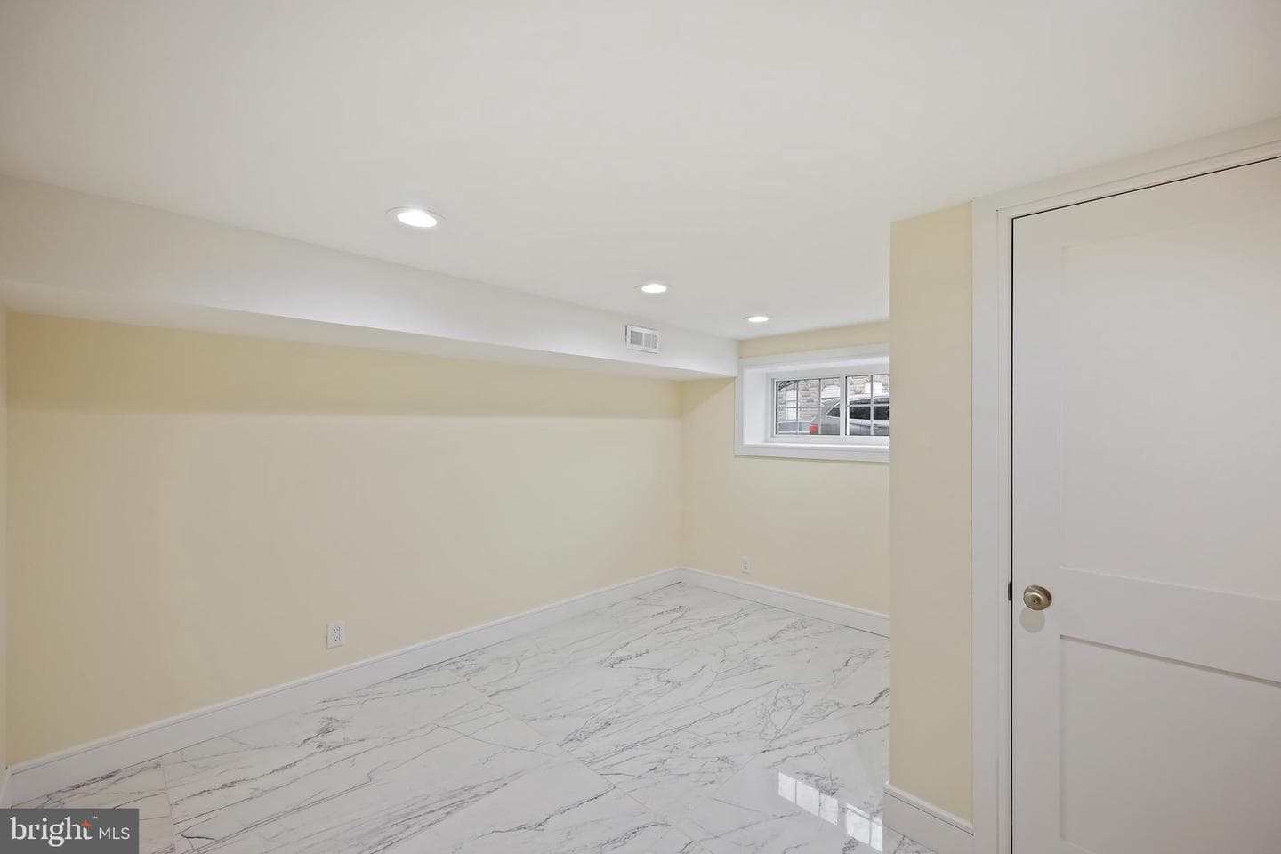 718 Collington Avenue photo 30