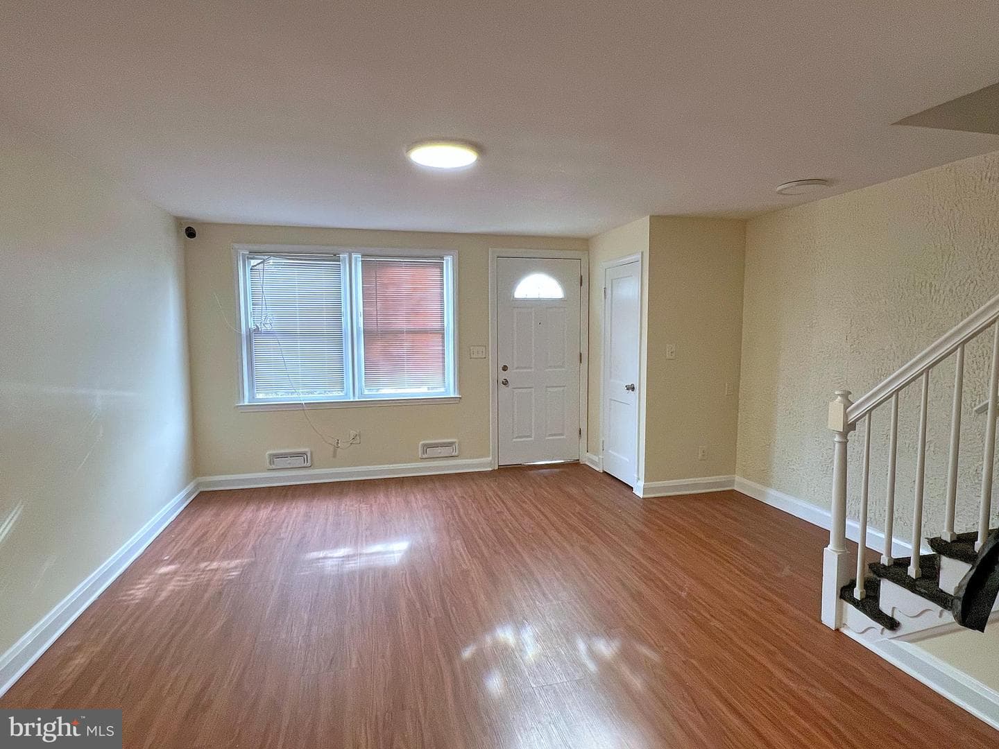 4604 Chatford Avenue photo 2